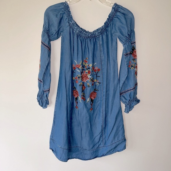 Socialite denim style, long sleeve, embroidered boho mini dress, size XS, EUC - Picture 1 of 4